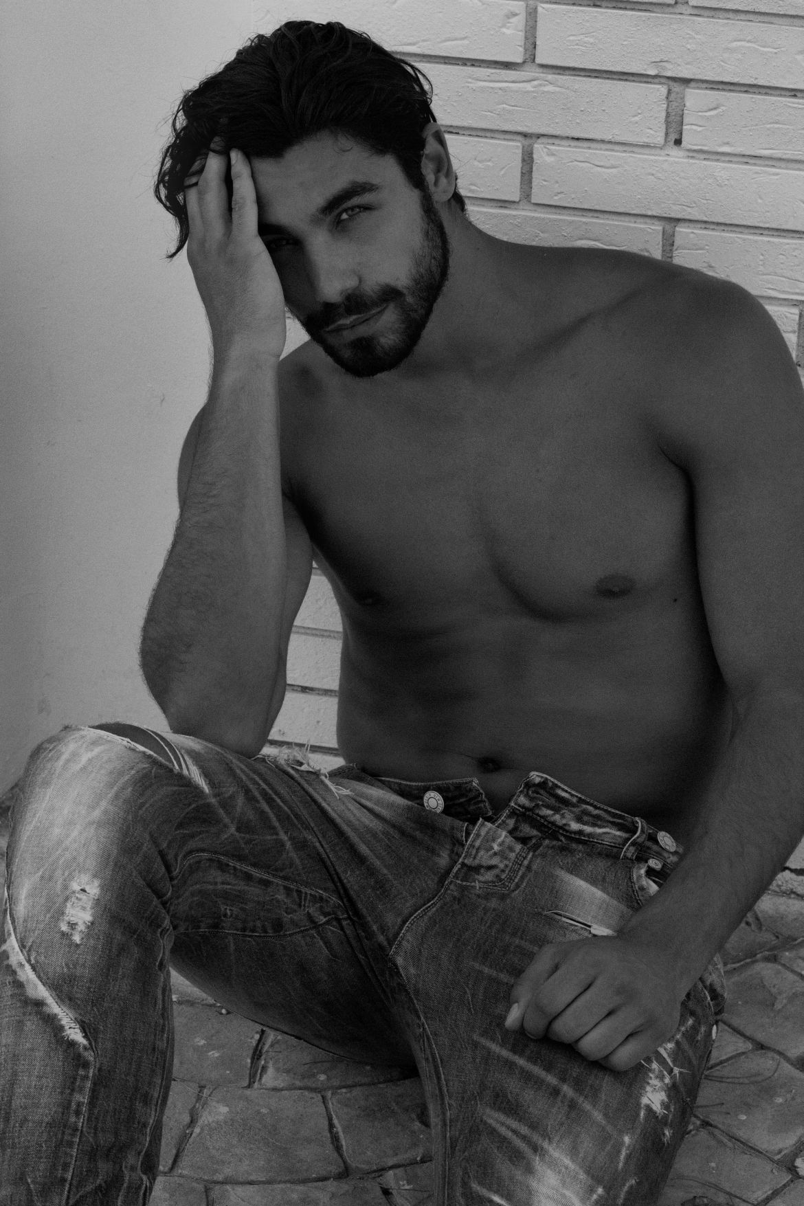 Eye candy: Panagiotis Vasilakos - Julia Loves Romeo