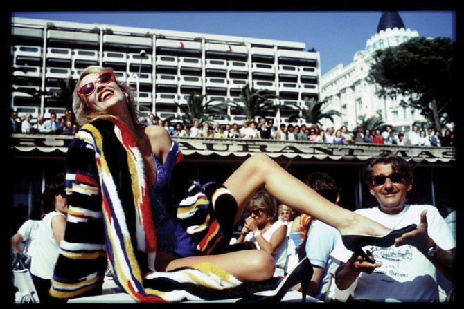 jerry-hall-and-helmut-newton-cannes-by-david-bailey-1983-photo-david-bailey